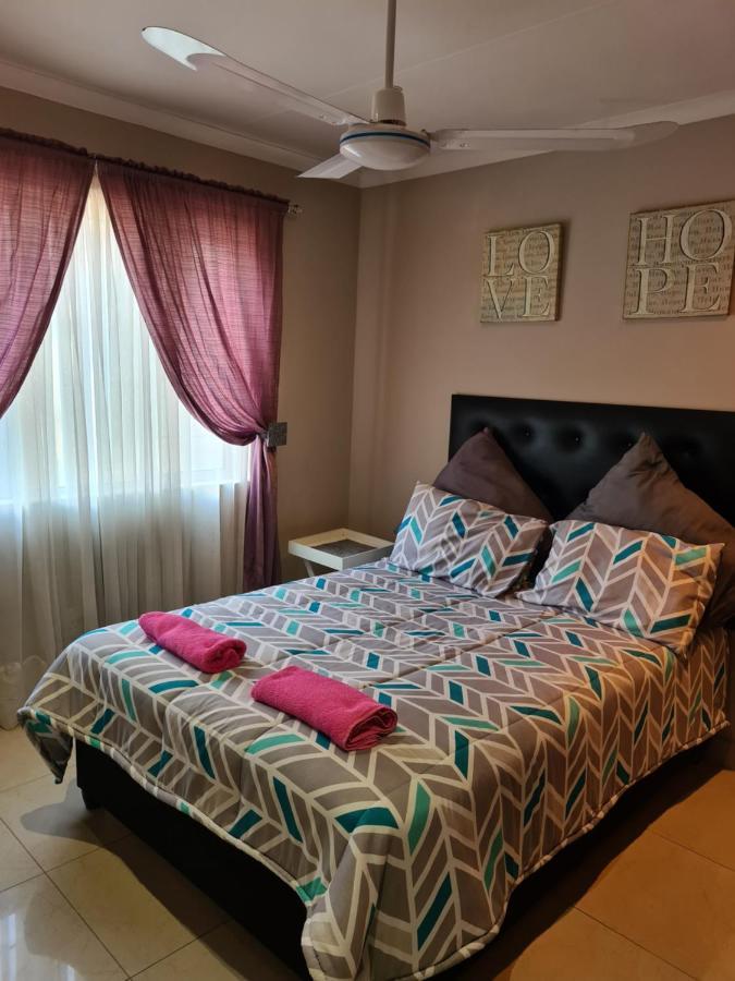 Durban Beach Getaway - Summersands, Inverter For Load Shedding, Free Wifi & Free Parking מראה חיצוני תמונה