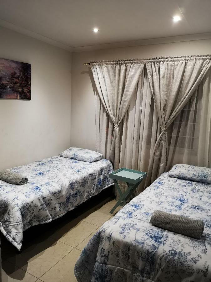Durban Beach Getaway - Summersands, Inverter For Load Shedding, Free Wifi & Free Parking מראה חיצוני תמונה
